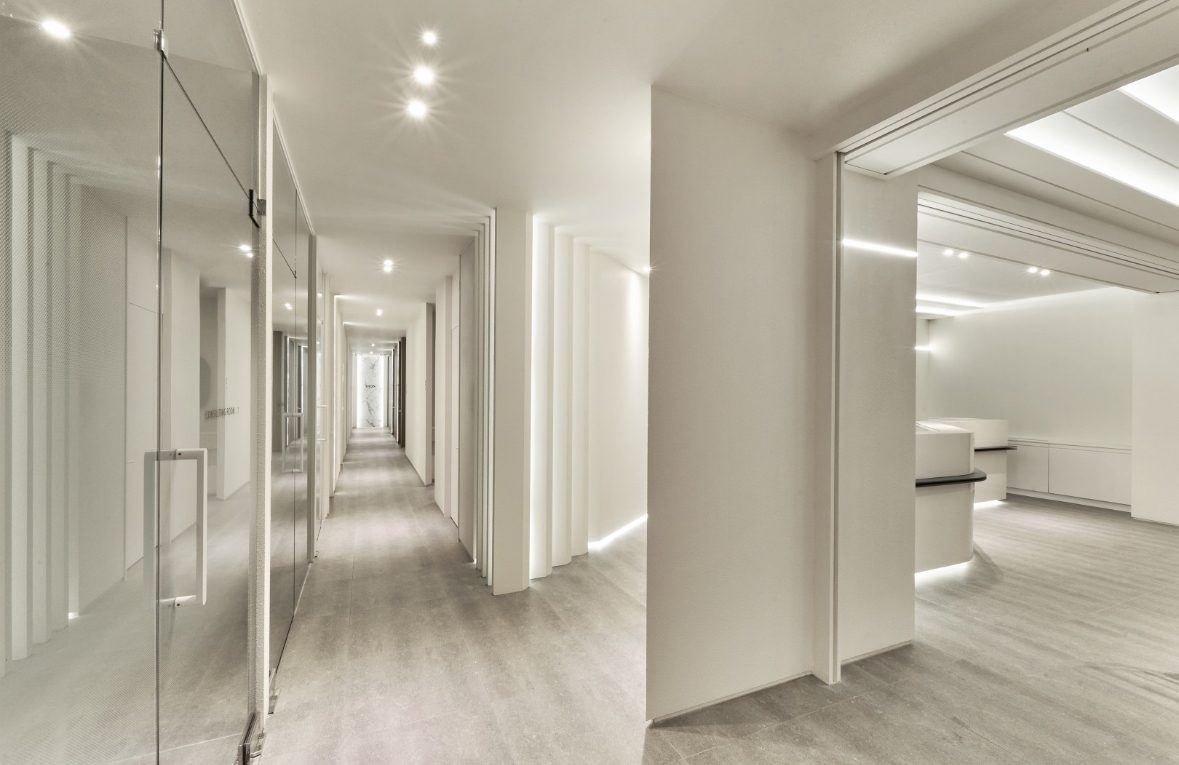 Doctor's Private Consultation Room - Dedicated suite for detailed design mapping by Dr. Hwang