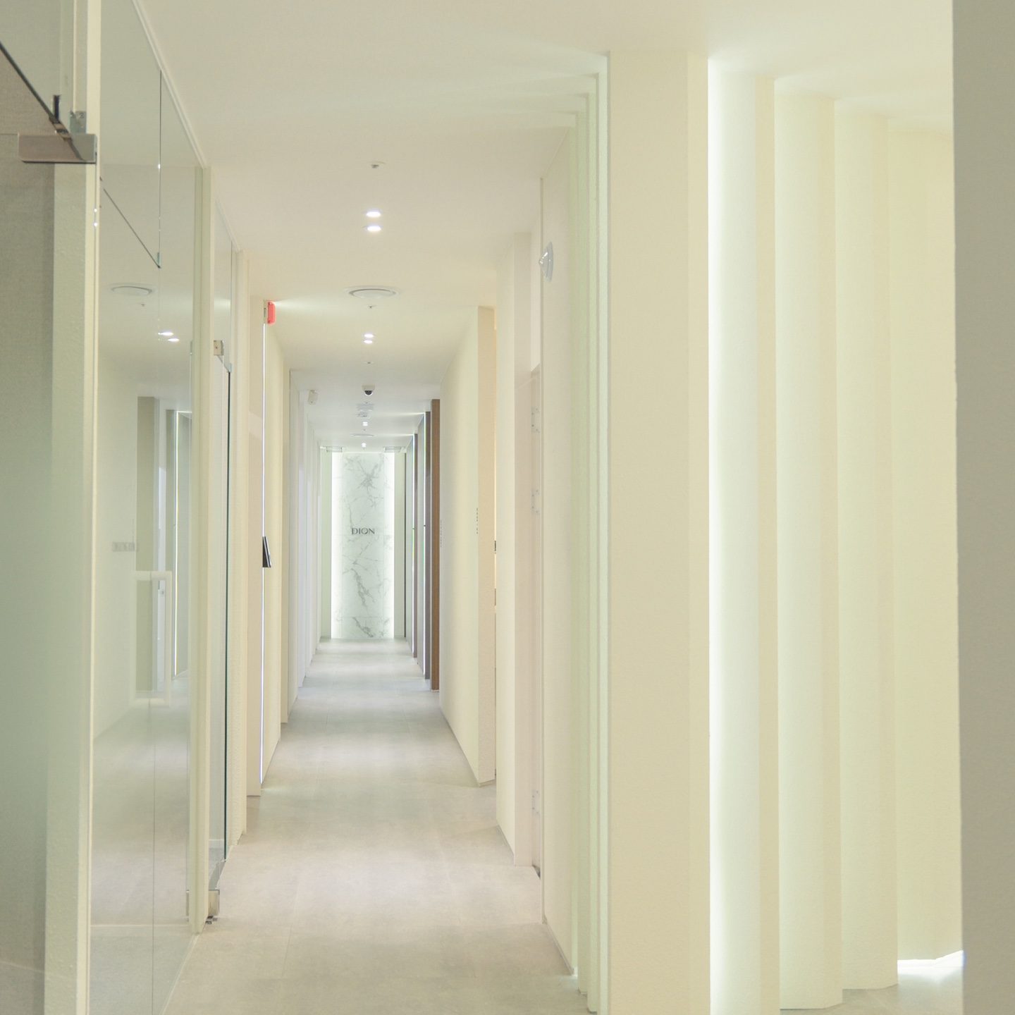 Consultation Zone - Warm and private space for initial 1:1 doctor assessments